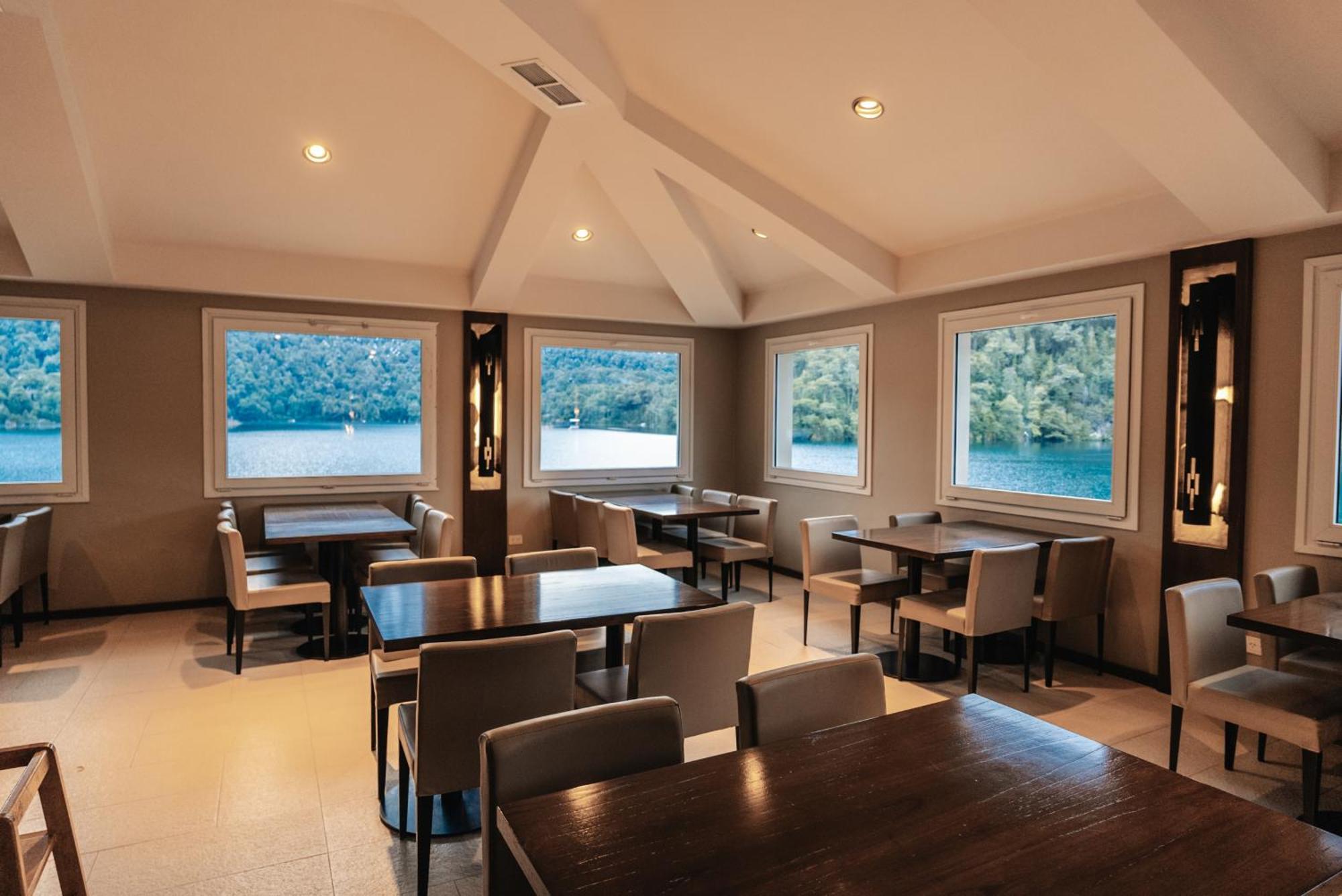 Hotel Puerto Blest 外观 照片